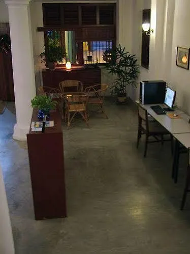 Hutton Lodge George Town